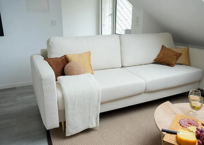Apartment Designer An Der Leineinsel In Hannover, Direkt Am Wasser In Ruhiger Laage, Messeapartment *