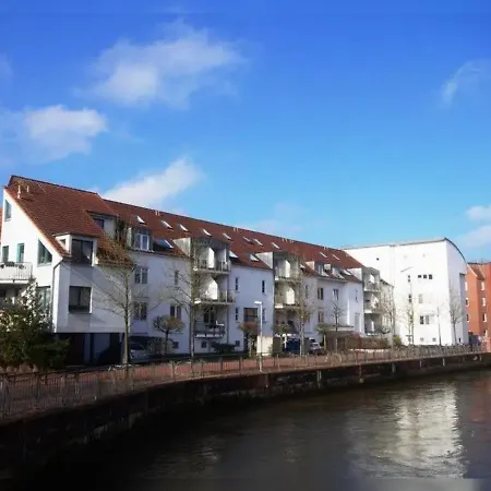 Designer An Der Leineinsel In Hannover, Direkt Am Wasser In Ruhiger Laage, Messeapartment * 하노버